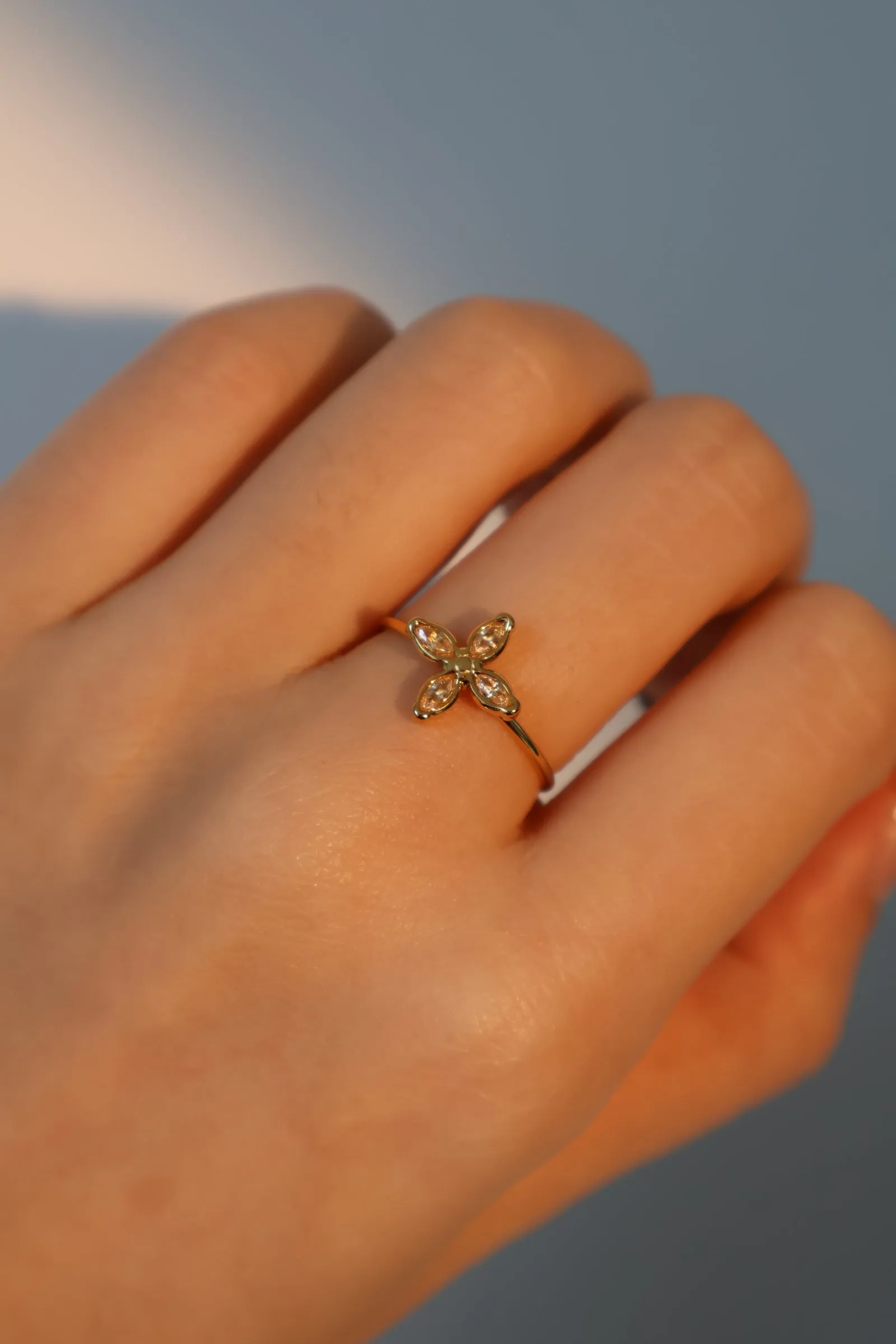 18K Gold Stainless Steel Diamond Lucky Leaf Ring