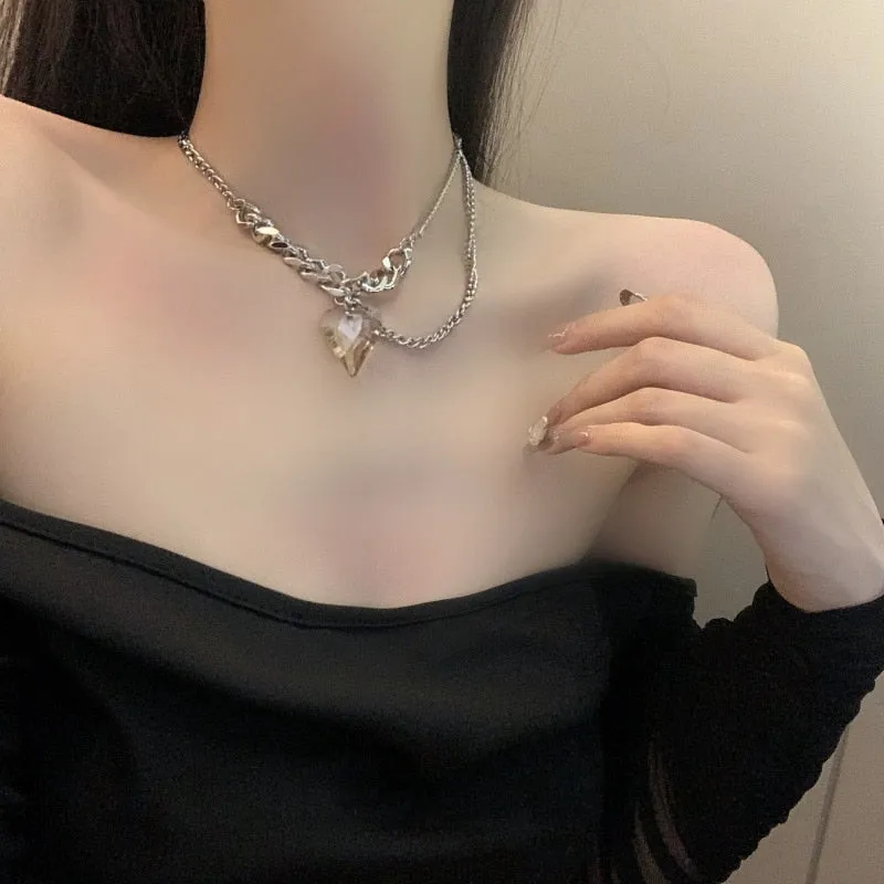 2022  Fashion Exaggerated Transparent Champagne Crystal Heart Pendant Necklace for Women Shiny Rhinestone Chain Clavicle