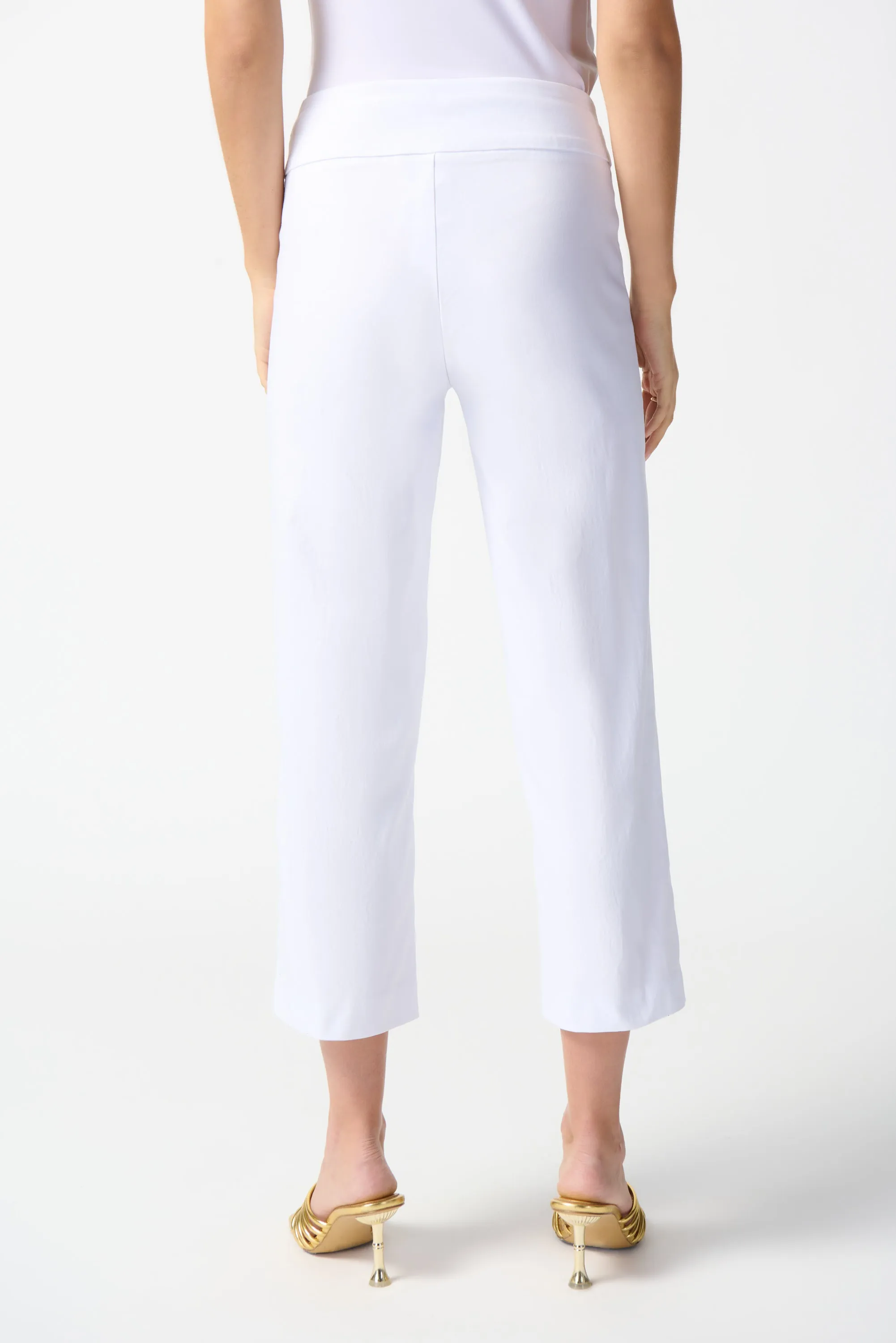CROP PANT WITH LINK WAIST DETAIL
