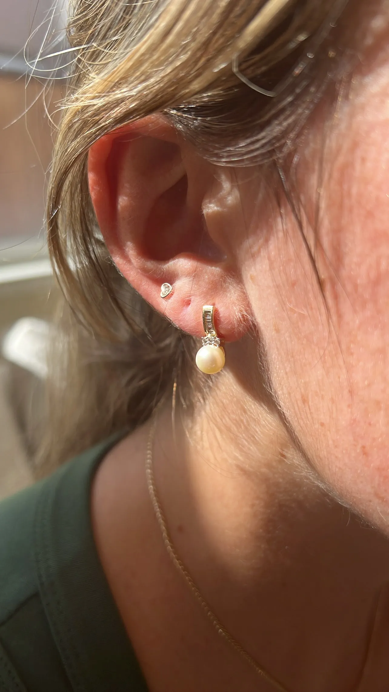 Diamond & Pearl Earrings