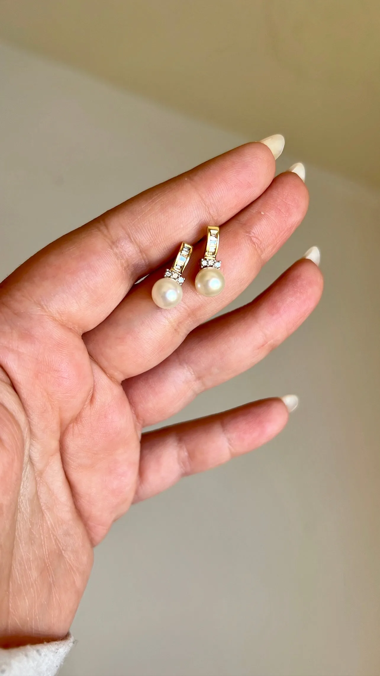 Diamond & Pearl Earrings