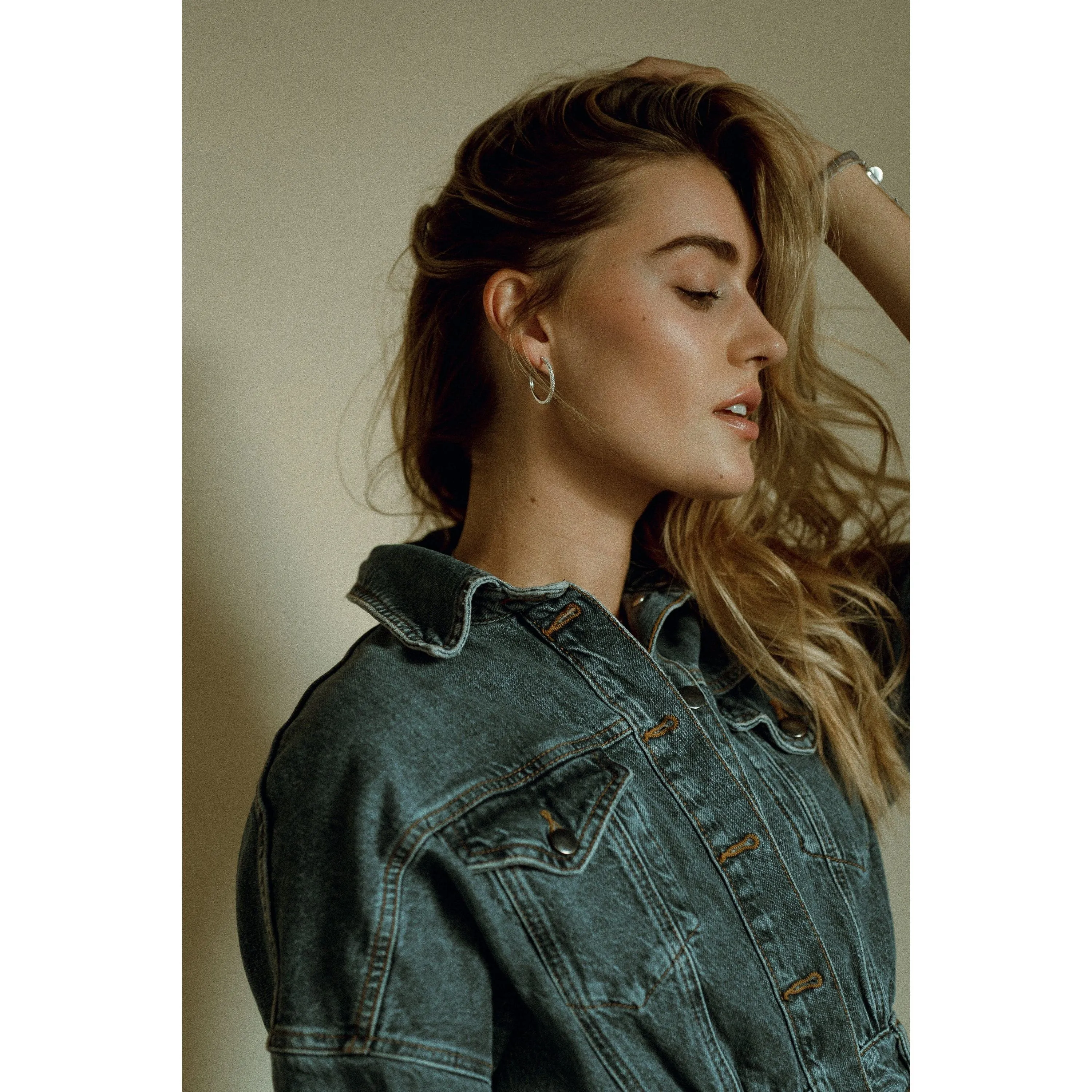 Eliasz and Ella Ethereal Silver Hoop Earrings