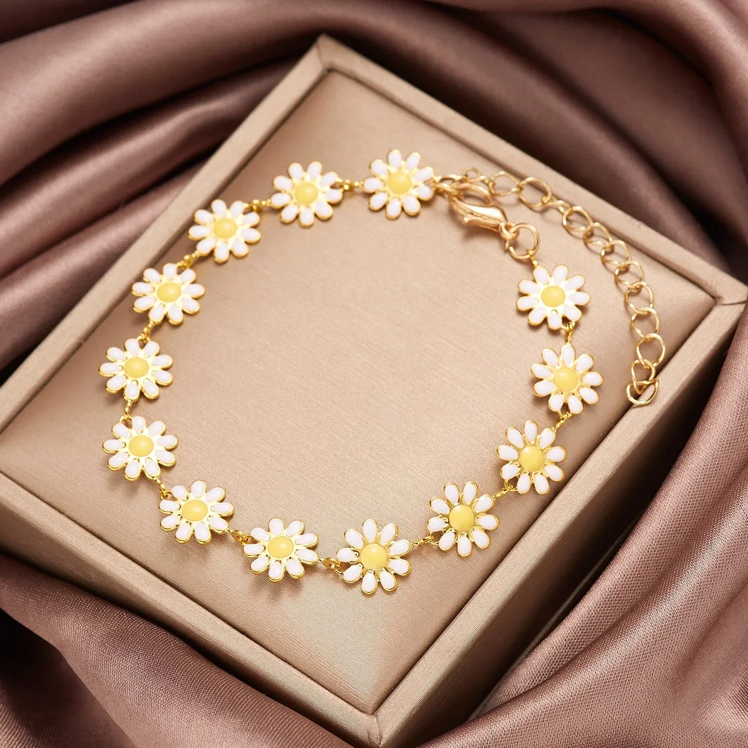 Fashion Sweet Flower Daisy Bracelet for Women Girl Y2K Accessories Boho Colorful Beads Summer Jewelry
