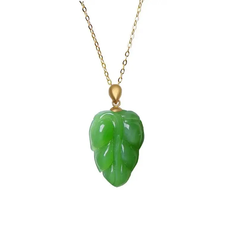 Inspiration Design Natural Hetian Jasper Ladies Necklace Simple Small Leaf Pendant