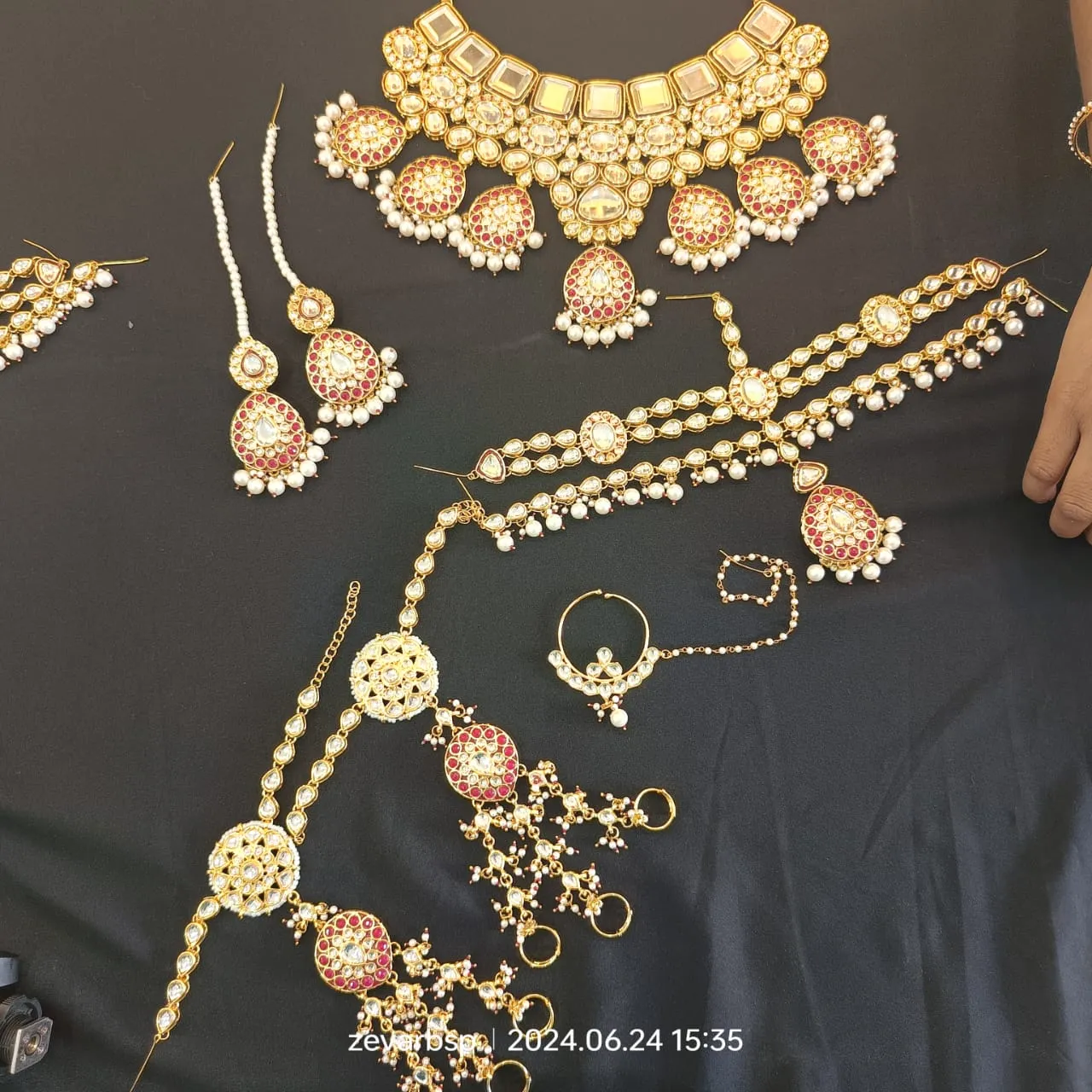 Luxurious Heavy Kundan Bridal Set