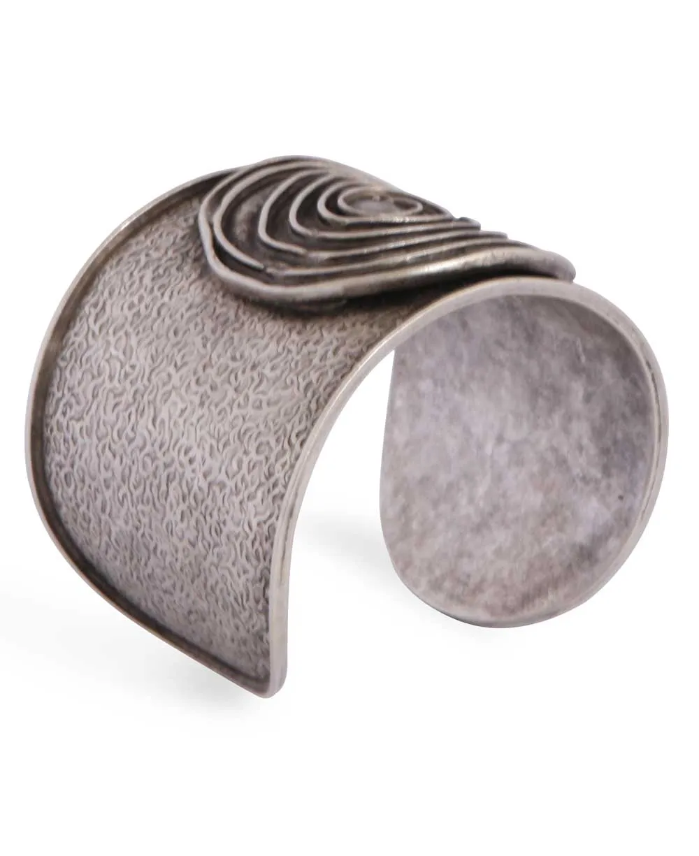 Modern Turkish Cuff Bracelet with Artistic Reliefs