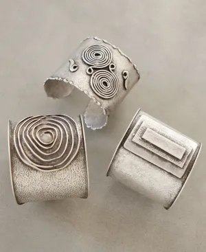 Modern Turkish Cuff Bracelet with Artistic Reliefs
