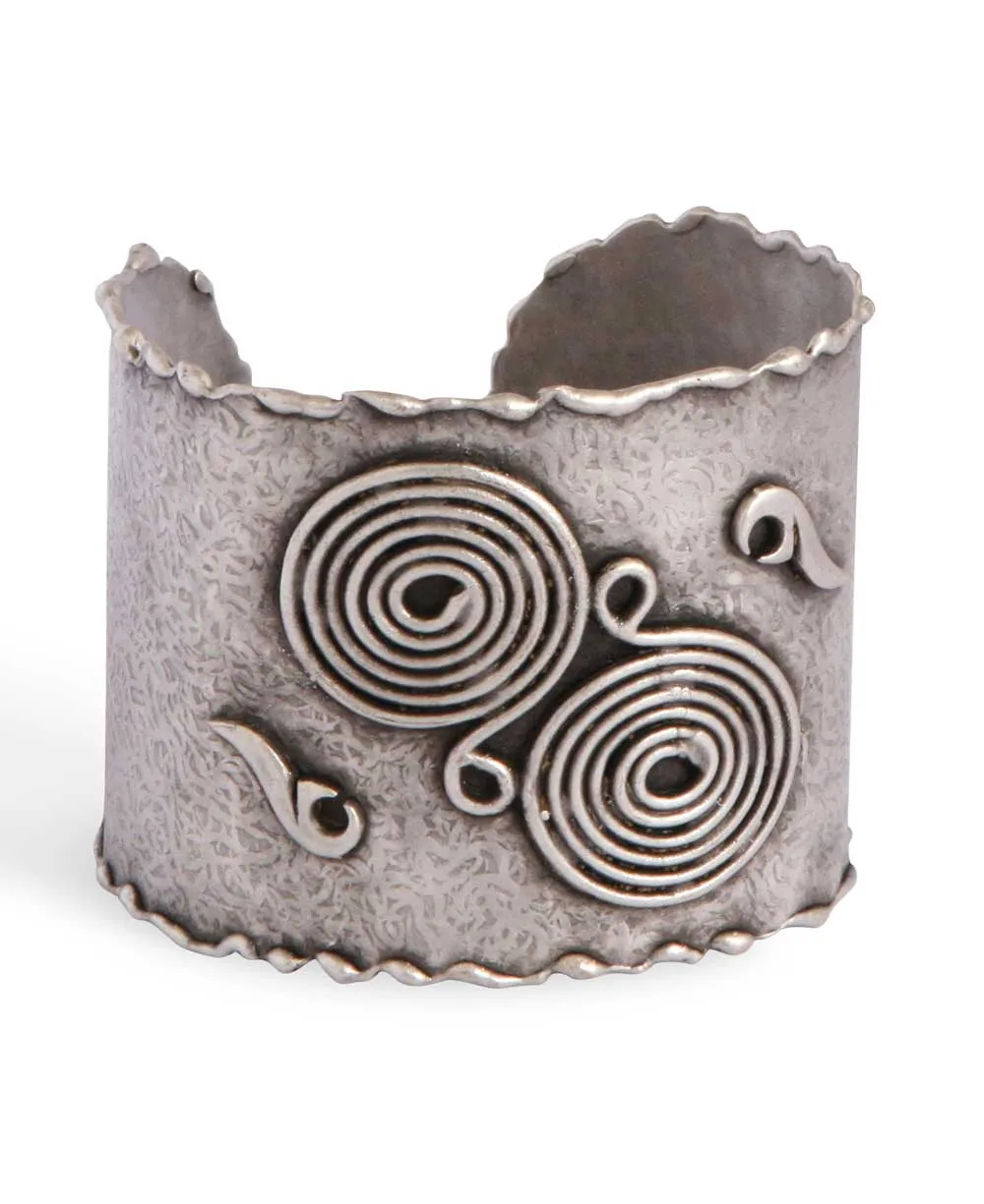 Modern Turkish Cuff Bracelet with Artistic Reliefs