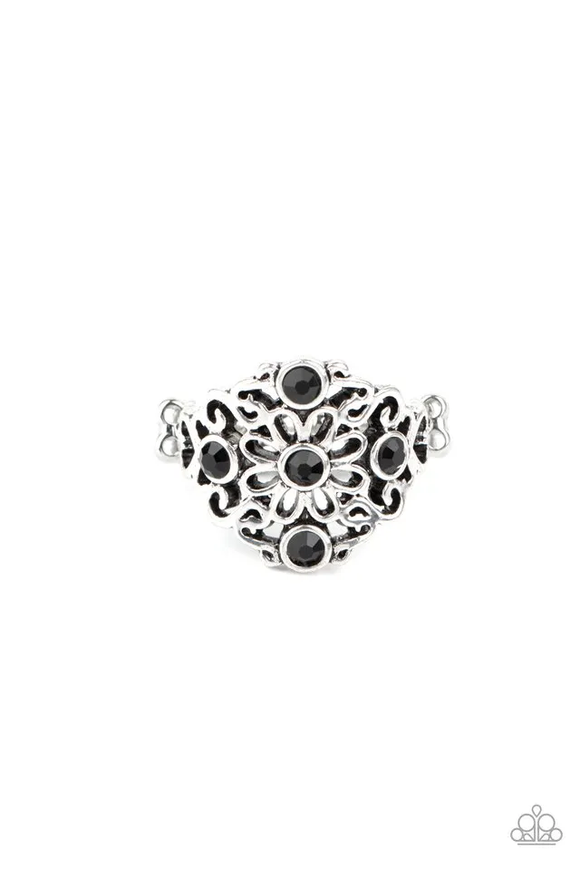 Paparazzi Ring ~ One DAISY At A Time - Black