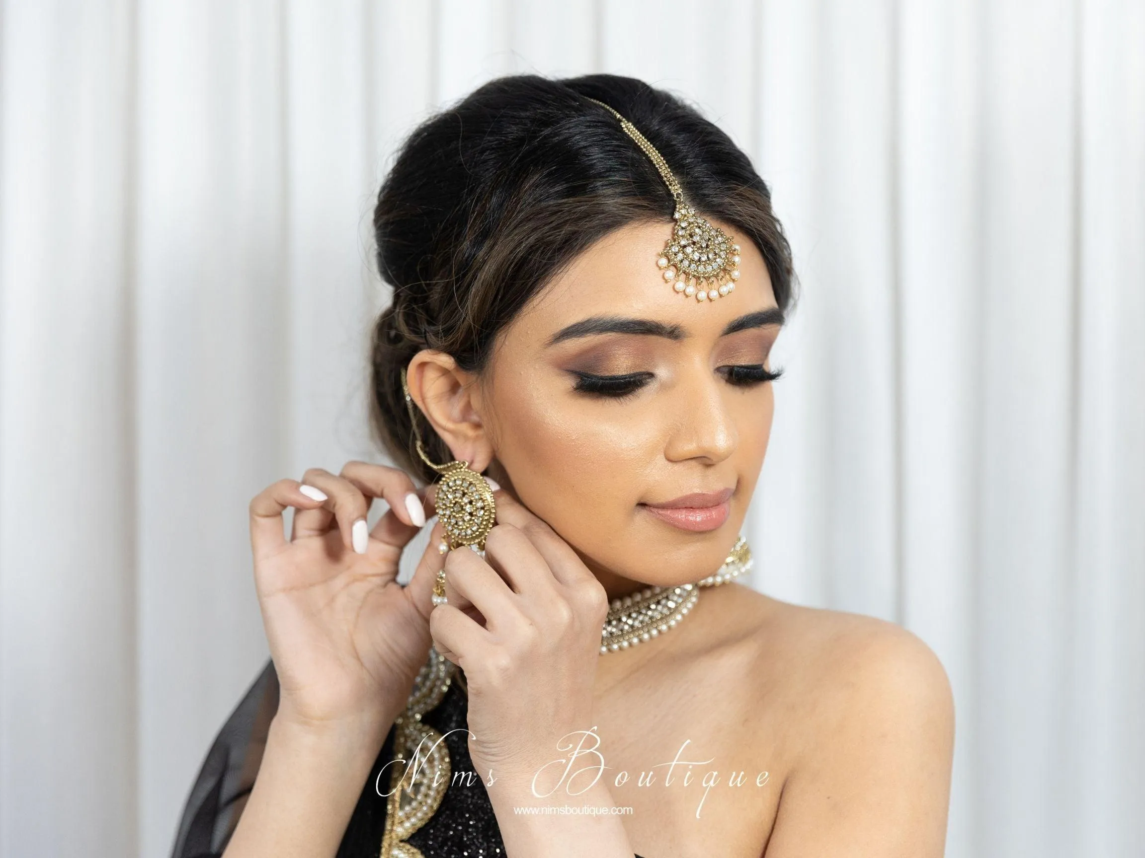 Royal Antique Gold & Pearl Chumke & Tikka Set (with earring chains)