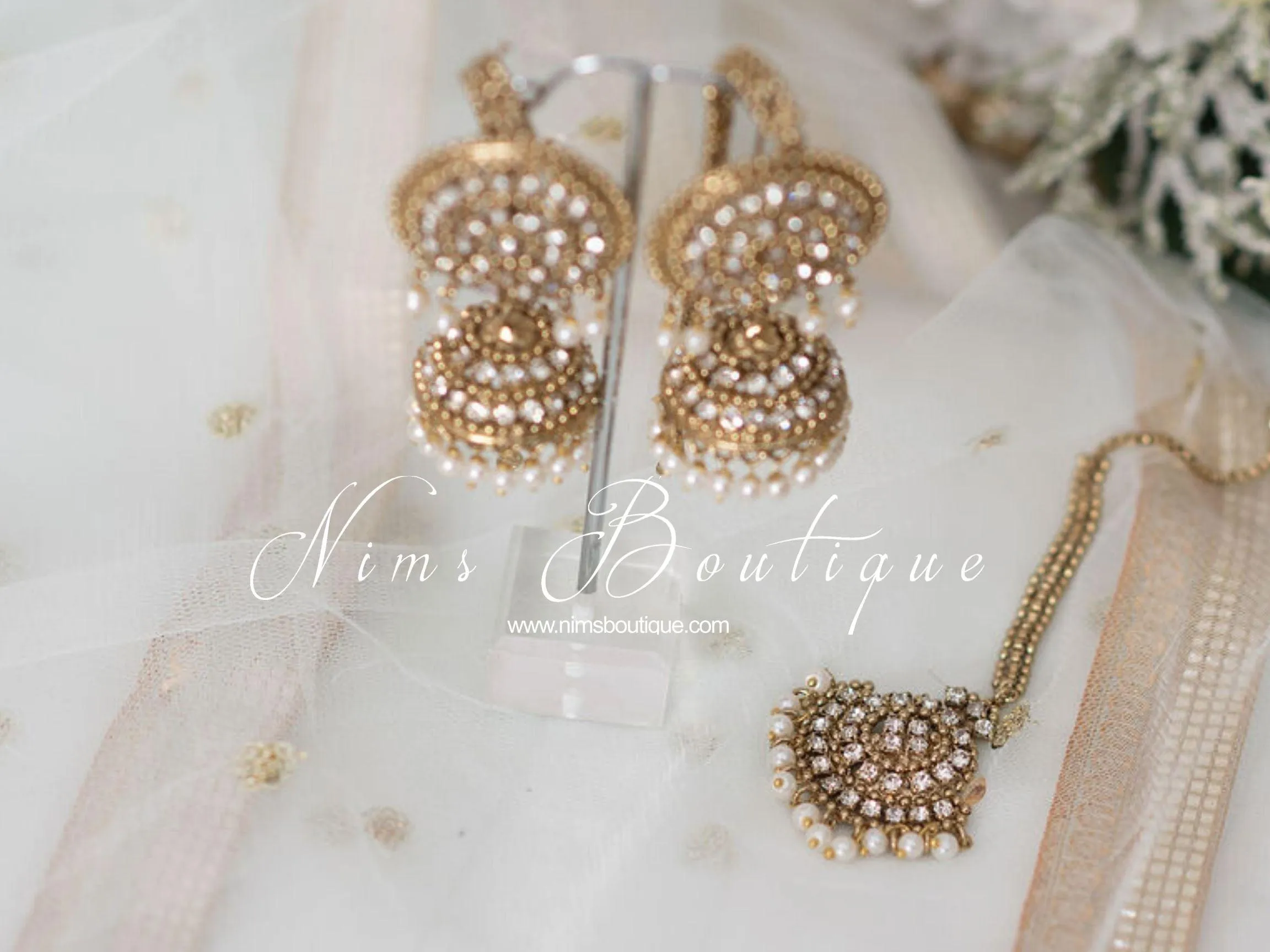 Royal Antique Gold & Pearl Chumke & Tikka Set (with earring chains)