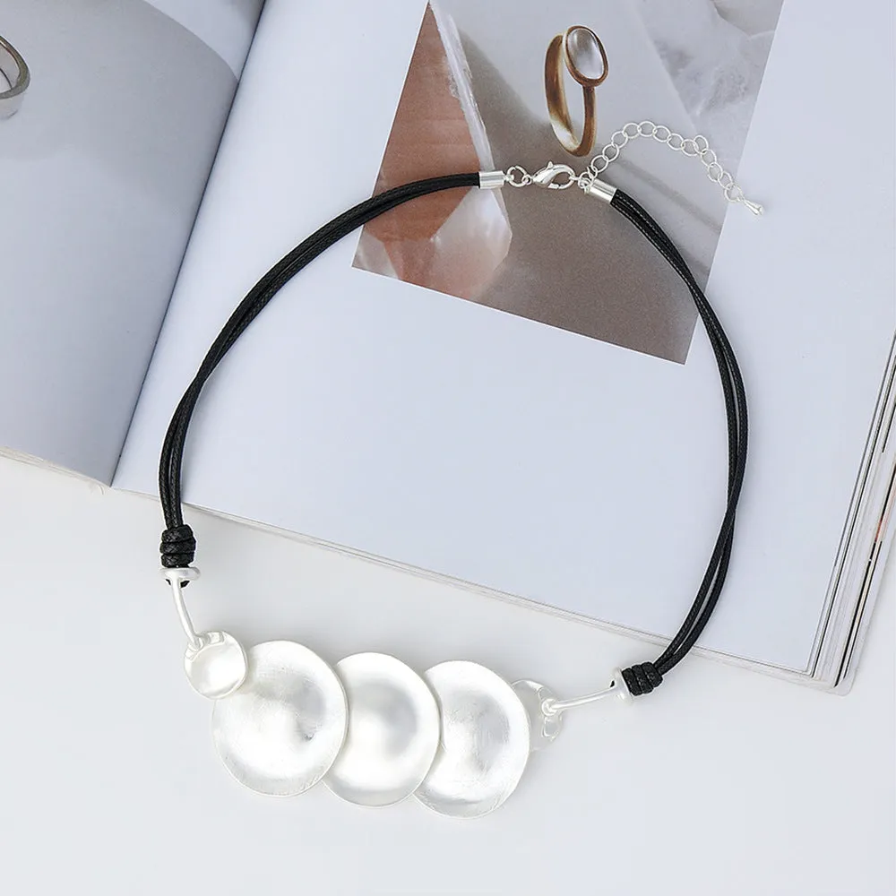 Trendy Multi Circles Pendant Chokers Leather Necklace for Women - Design Jewelry 60cm
