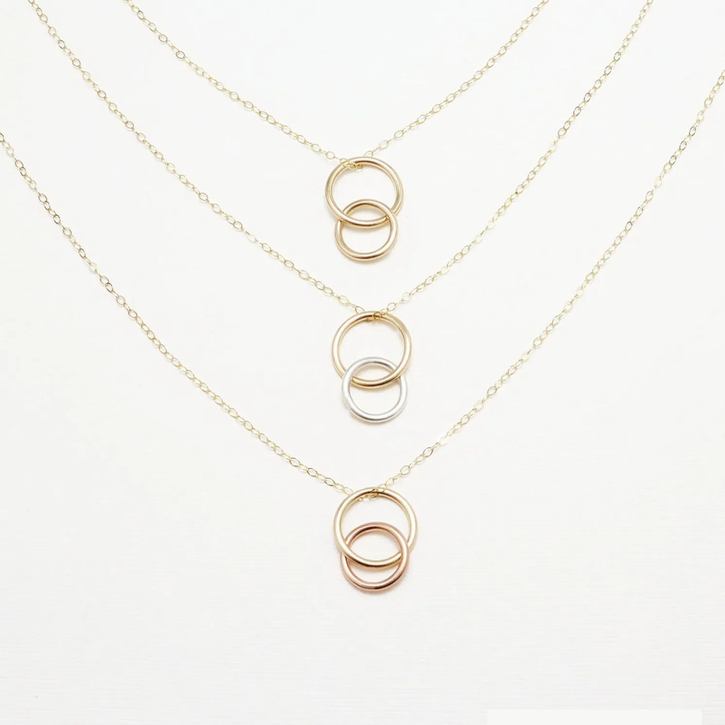 Unity Vertical Linked Circle Gold Necklace