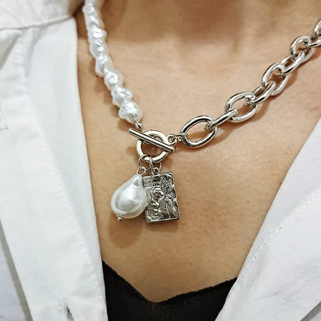Vintage Irregular Pearl Lock Chains Necklace